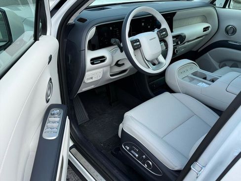 New 2026 Hyundai Palisade Calligraphy AWD/4WD image 9