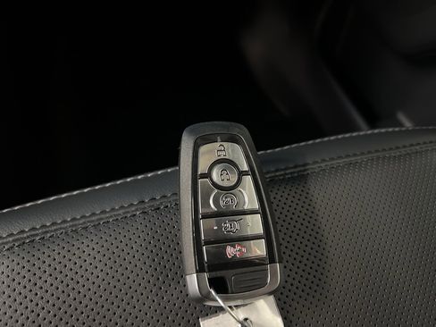 New 2025 Ford Expedition Max Platinum w/ Stealth Performance Package image 49