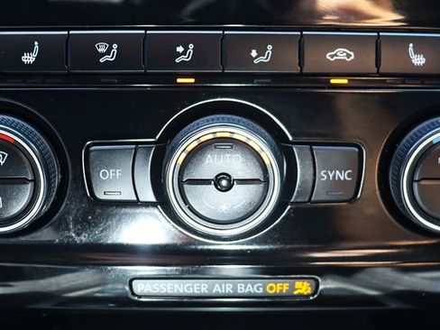 Used 2020 Volkswagen Passat 2.0T SEL image 53