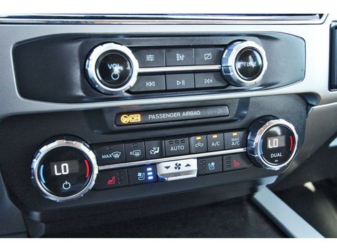 Used 2022 Ford F450 Lariat w/ Lariat Value Package image 27