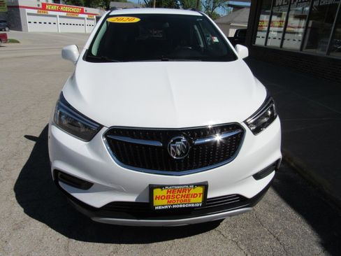 Used 2020 Buick Encore Preferred AWD/4WD image 2