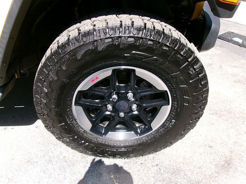 Used 2020 Jeep Wrangler Unlimited Rubicon image 9