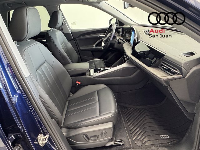 Used 2025 Audi Q5 Premium w/ Convenience Package AWD/4WD image 25