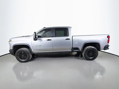Used 2026 Chevrolet Silverado 2500 ZR2 AWD/4WD image 9