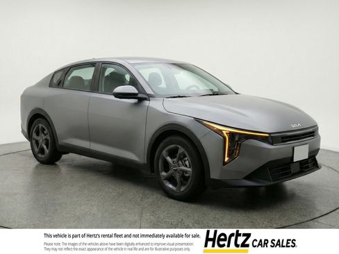 Used 2025 Kia K4 FWD image 1