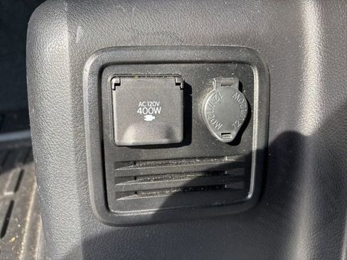 Used 2019 Toyota 4Runner TRD Off-Road AWD/4WD image 12
