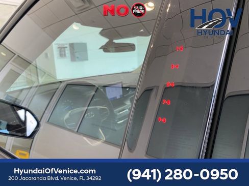 Used 2023 Ford Explorer XLT w/ Equipment Group 202A RWD image 45