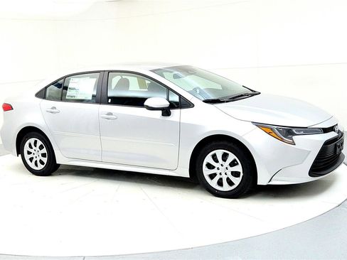 New 2026 Toyota Corolla LE image 7