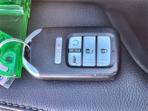 Certified 2021 Honda CR-V Touring image 21