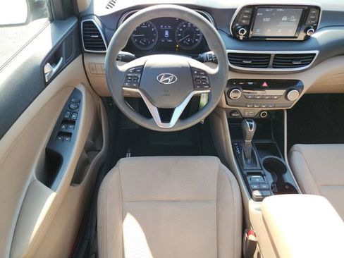 Used 2019 Hyundai Tucson SE image 16