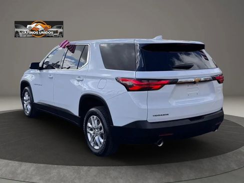 Used 2023 Chevrolet Traverse LS w/ Safety Package image 4