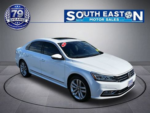 Used 2017 Volkswagen Passat 1.8T SE FWD image 2