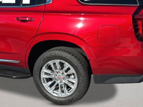 Used 2023 GMC Yukon SLT image 35