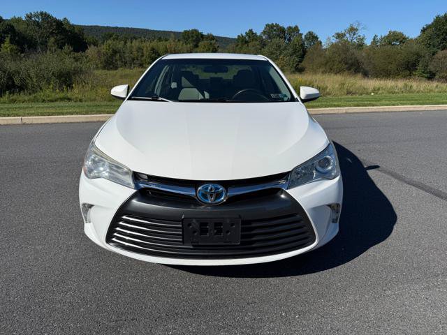 Used 2017 Toyota Camry LE FWD image 2