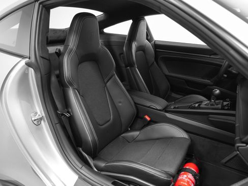 Certified 2022 Porsche 911 GT3 RWD image 30