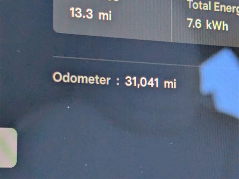 Used 2021 Tesla Model S Plaid image 18