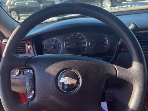 Used 2008 Chevrolet Impala LT image 12
