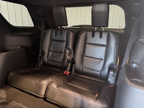Used 2018 Ford Explorer Sport w/ Equipment Group 401A image 14