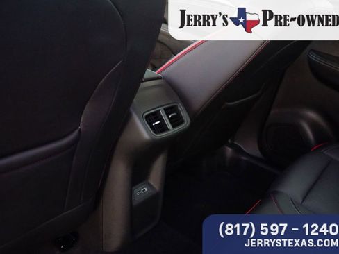 Used 2023 Buick Envision Essence w/ Sport Touring Package image 22