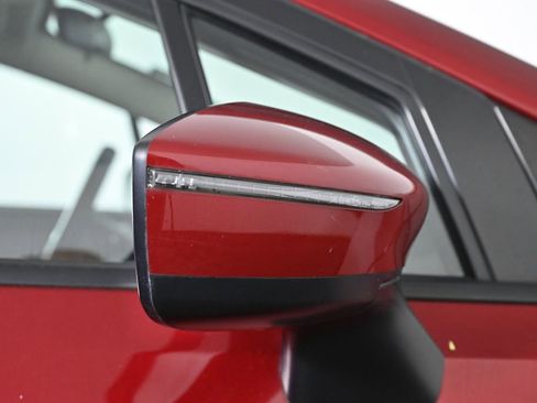 Used 2020 Nissan Versa SV image 11