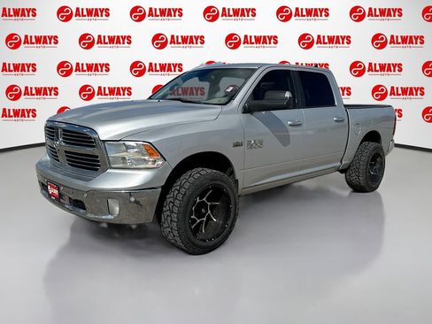 Used 2017 RAM 1500 Lone Star AWD/4WD image 1