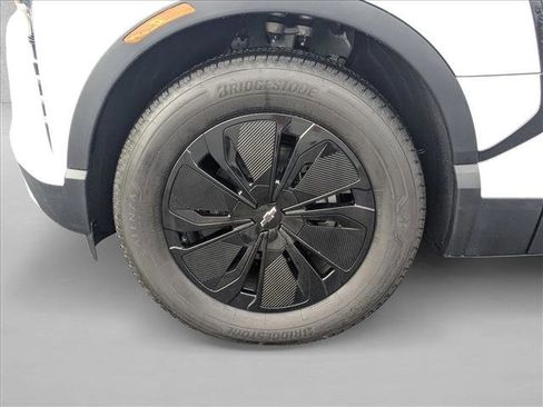 New 2026 Chevrolet Blazer EV LT image 10