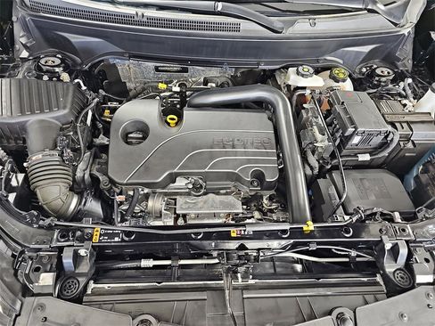 Used 2023 Chevrolet Equinox LT image 36