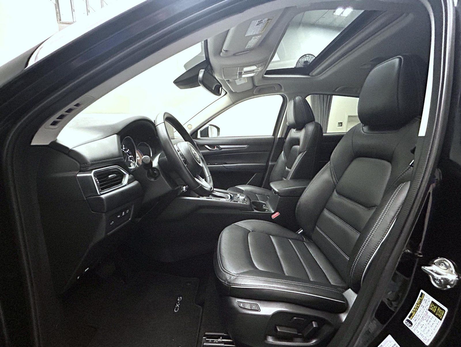 Used 2025 MAZDA CX-5 AWD 2.5 S w/ Preferred Package image 10