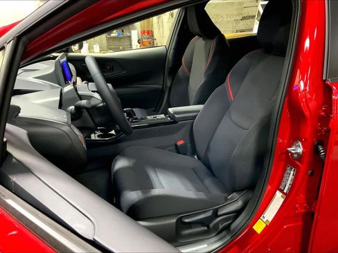 New 2026 Toyota Prius Plug-In Hybrid image 9