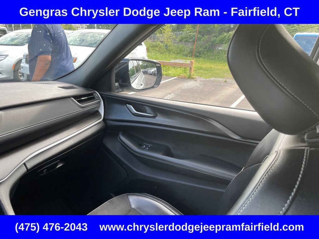 Used 2023 Jeep Grand Cherokee L Altitude AWD/4WD image 66