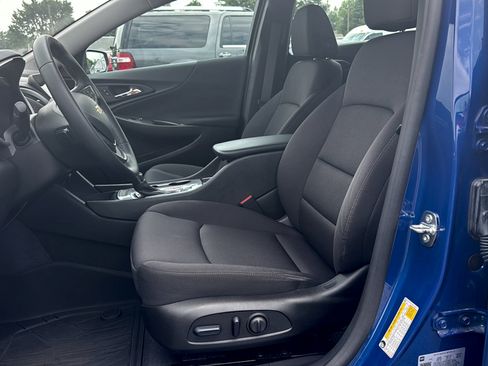 Used 2023 Chevrolet Malibu RS w/ LPO, Floor Liner Package FWD image 6