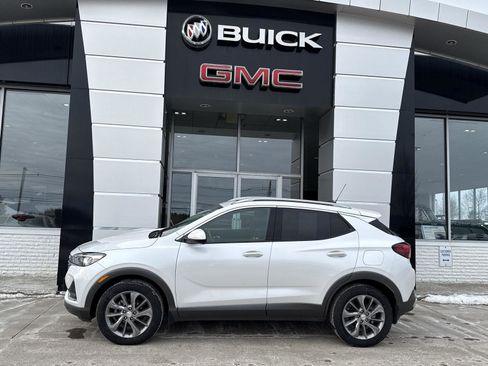 Used 2023 Buick Encore GX Essence w/ Experience Buick Package image 5