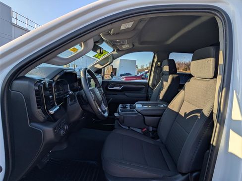 Used 2025 Chevrolet Silverado 2500 LT w/ Trail Boss Package image 16