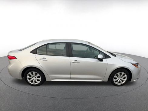 Used 2024 Toyota Corolla LE image 16