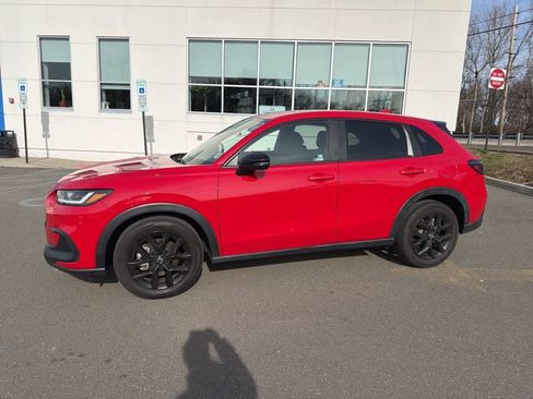 Used 2023 Honda HR-V Sport image 3