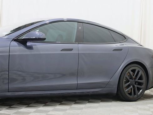 Used 2023 Tesla Model S Standard Range image 3