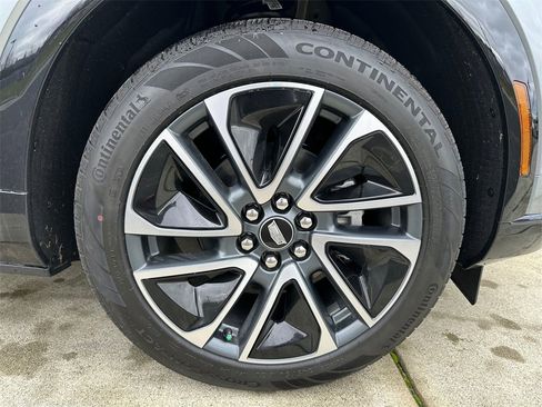 New 2026 Cadillac Optiq Sport 2 image 9