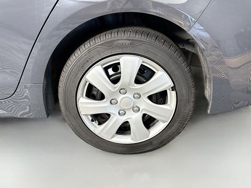 Used 2023 Toyota Corolla LE image 36