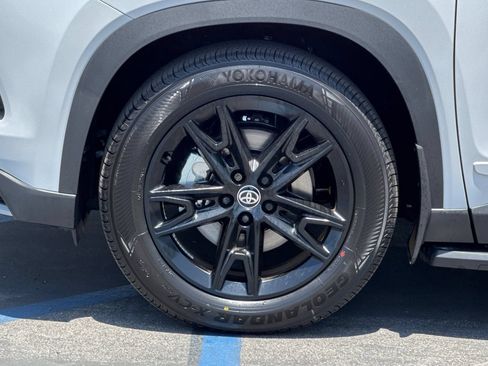 Certified 2026 Toyota Grand Highlander AWD Hybrid image 35