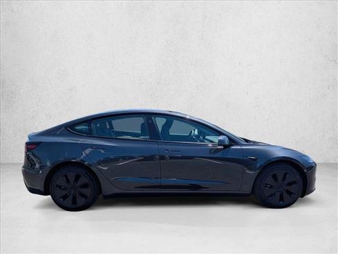 Used 2025 Tesla Model 3 Long Range RWD image 4