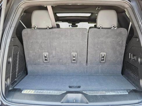 Used 2022 Chevrolet Tahoe RST w/ Luxury Package AWD/4WD image 6