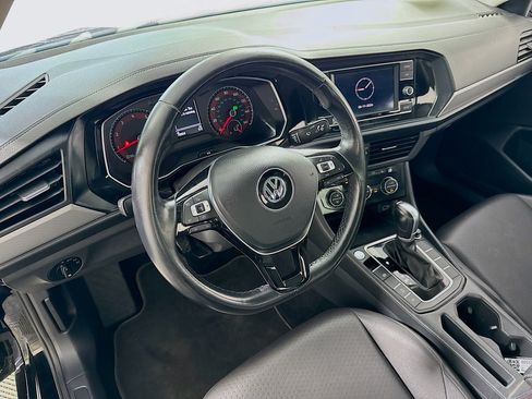 Used 2019 Volkswagen Jetta SE FWD image 10