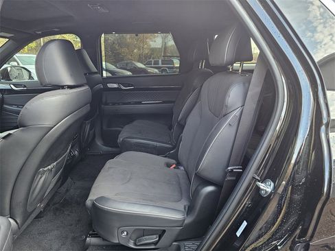 Certified 2025 Hyundai Palisade Calligraphy image 17