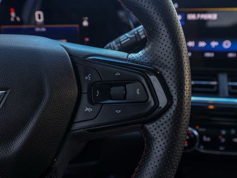 Used 2024 Chevrolet Trax RS image 27