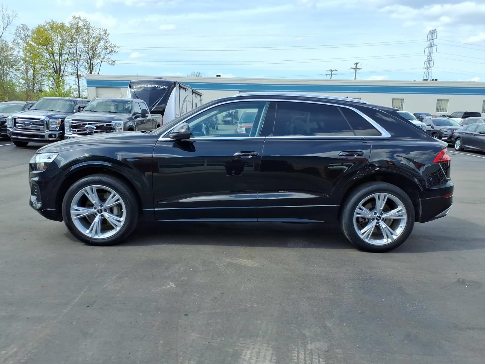Used 2022 Audi Q8 Premium Plus AWD/4WD image 2