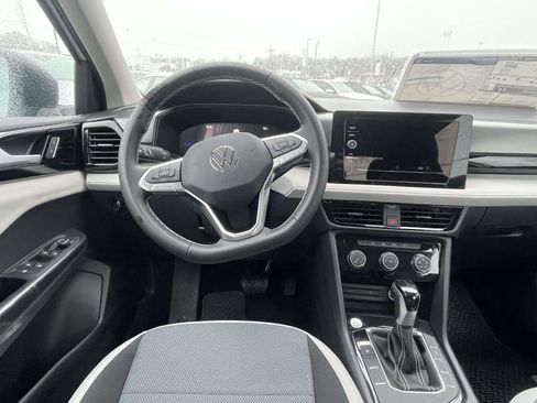 New 2026 Volkswagen Taos S image 15
