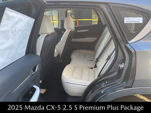 New 2025 MAZDA CX-5 AWD 2.5 S w/ Premium Plus Pkg image 22