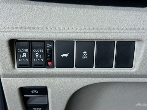 Certified 2026 Honda Odyssey EX-L image 11