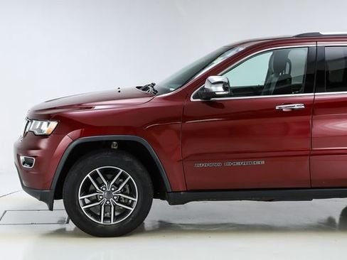 Used 2020 Jeep Grand Cherokee Limited w/ Luxury Group II image 44