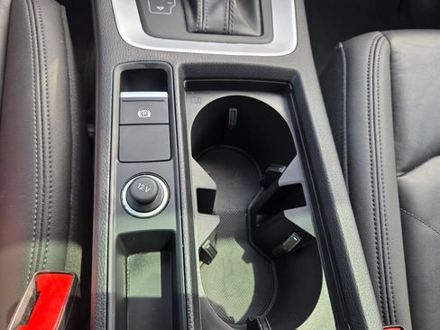 Used 2025 Audi Q3 2.0T Premium AWD/4WD image 19
